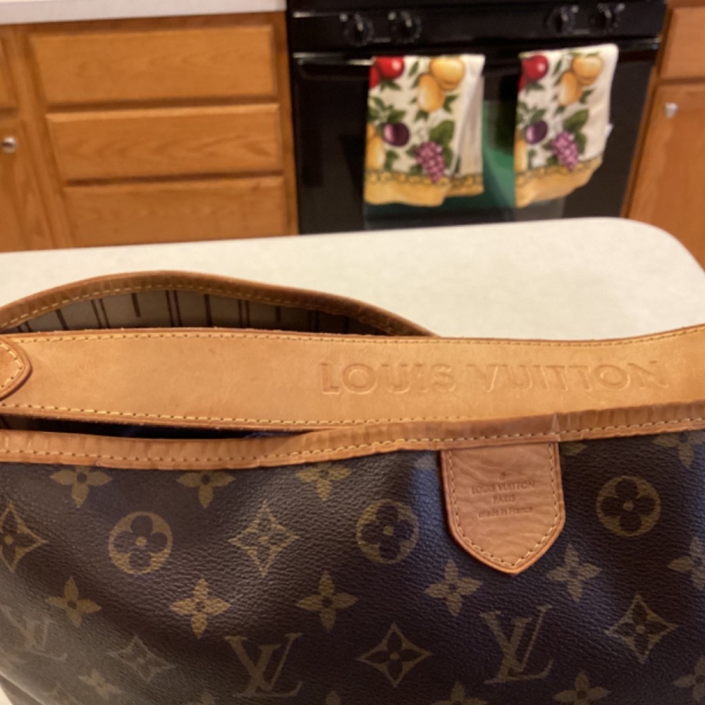 Handbag - Picture 4 of 12